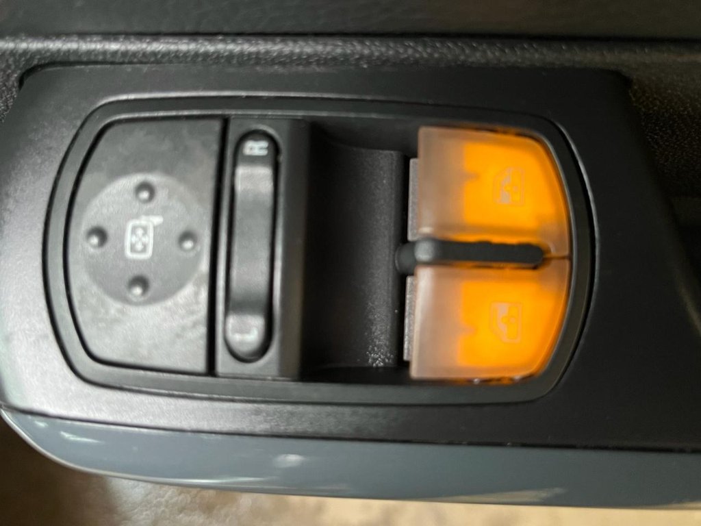 Used Vauxhall Corsa 2011 for sale - 77583384: Photo 21