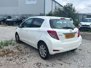 Used Toyota Yaris 2013 for sale - 79438104: Photo