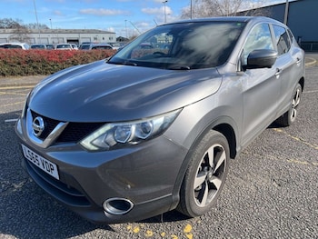 Used Nissan Qashqai 2015 for sale - 77680994: Photo