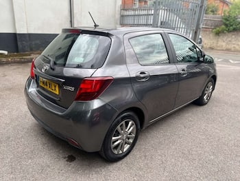 Used Toyota Yaris 2014 for sale - 79619304: Photo