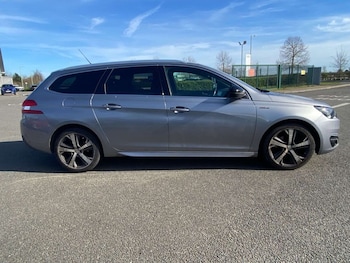 Used Peugeot 308 2016 for sale - 77734841: Photo