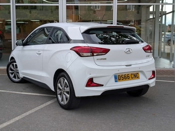 Used Hyundai i20 2016 for sale - 79422611: Photo