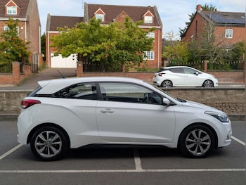 Used Hyundai i20 2016 for sale - 79422611: Photo