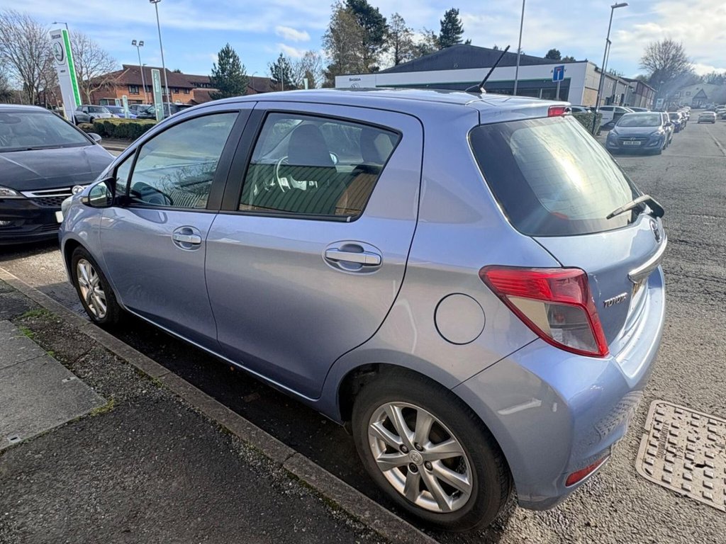 Used Toyota Yaris 2012 for sale - 77719884: Photo 2