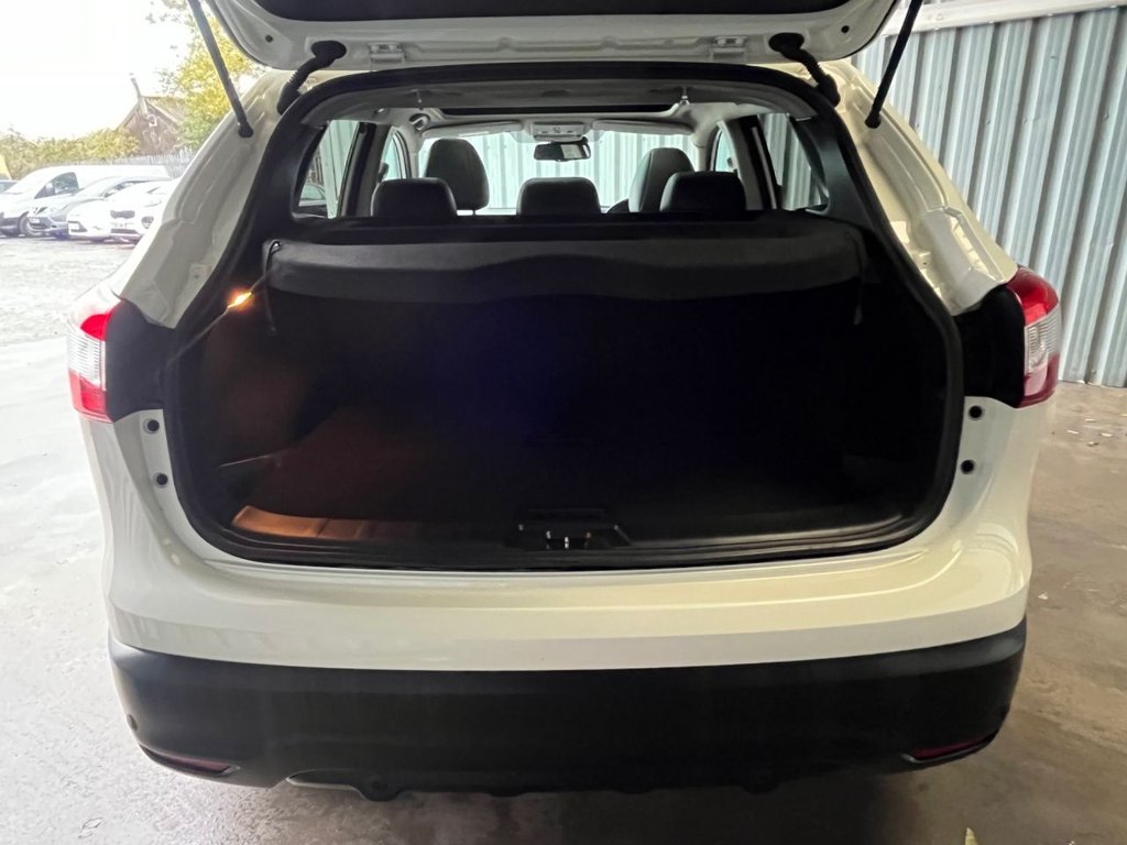 Used Nissan Qashqai 2017 for sale - 77507119: Photo 11