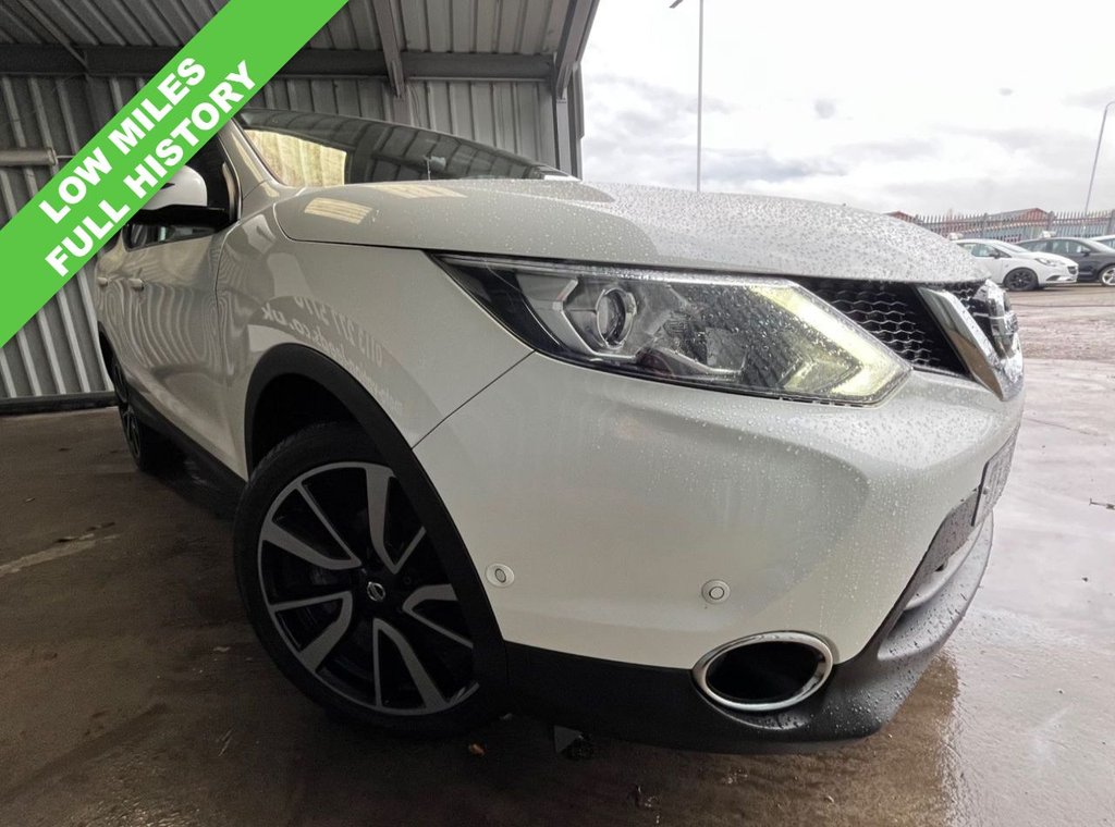 Used Nissan Qashqai 2017 for sale - 77507119: Photo 2