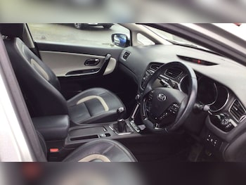 Used Kia Ceed 2015 for sale - 77507587: Photo