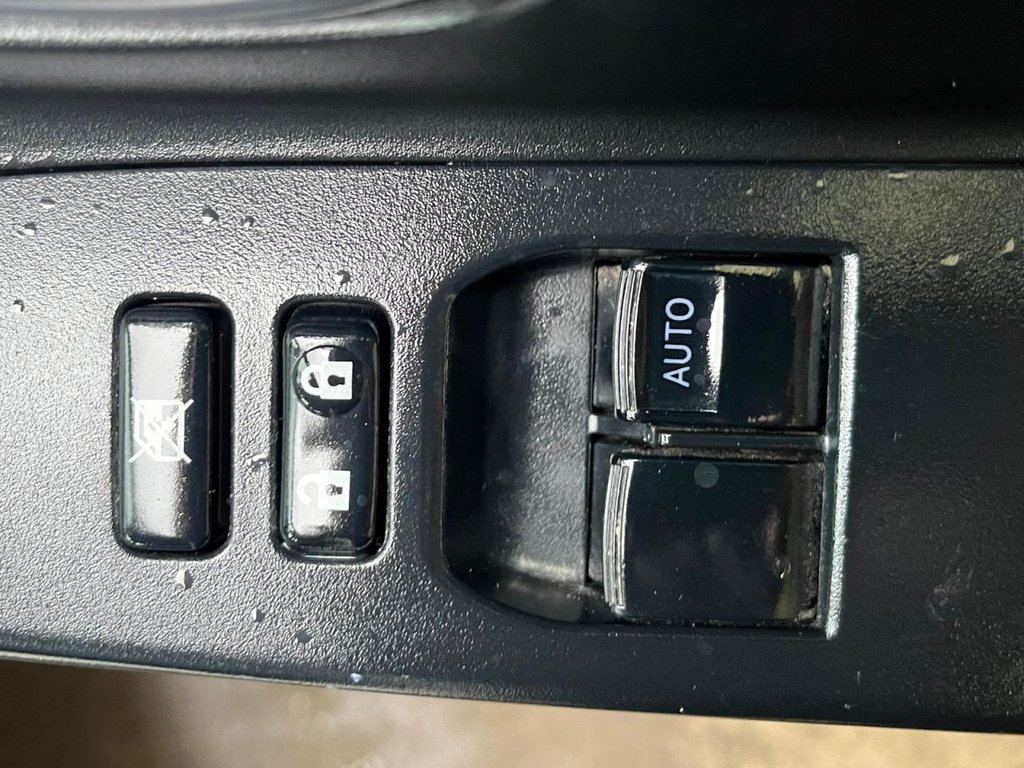 Used Toyota Yaris 2017 for sale - 77507125: Photo 24