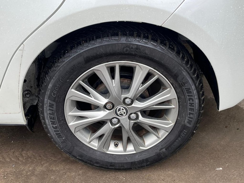 Used Toyota Yaris 2017 for sale - 77507125: Photo 30