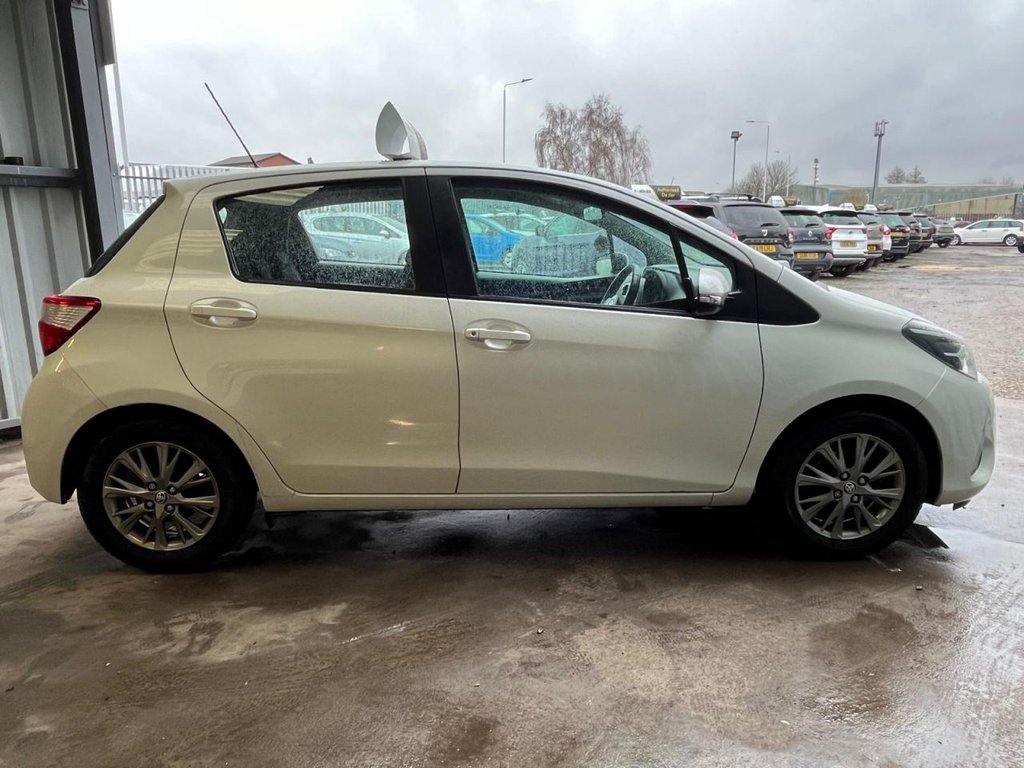 Used Toyota Yaris 2017 for sale - 77507125: Photo 8