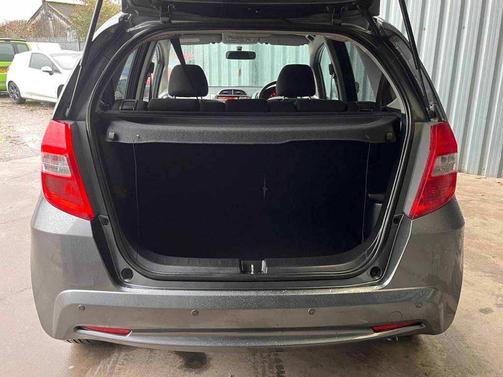 Used Honda Jazz 2014 for sale - 77507304: Photo 14