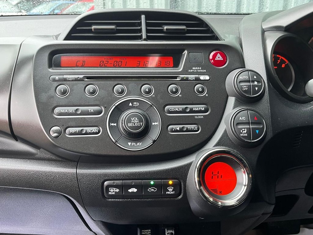 Used Honda Jazz 2014 for sale - 77507304: Photo 22