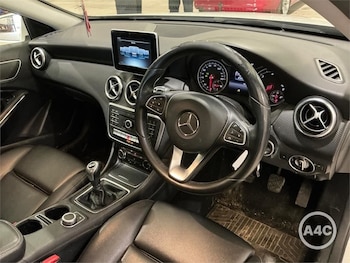 Used Mercedes-Benz A-Class 2016 for sale - 78048982: Photo