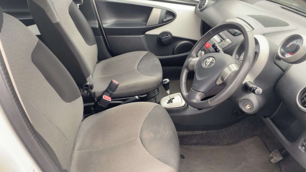 Used Toyota AYGO 2014 for sale - 77583339: Photo 5