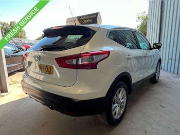 Used Nissan Qashqai 2014 for sale - 79155642: Photo