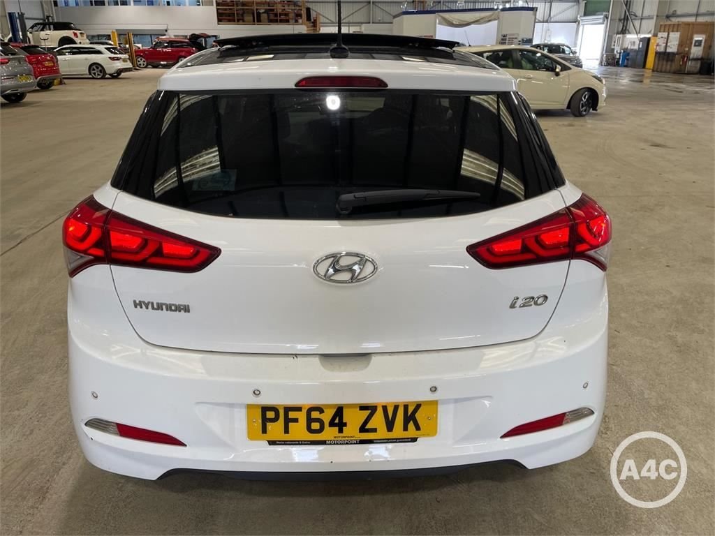 Used Hyundai i20 2015 for sale - 77850172: Photo 2