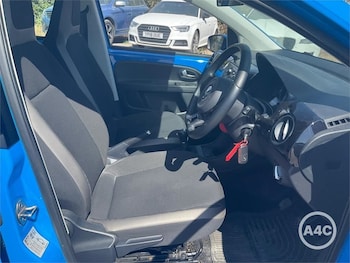 Used Volkswagen up! 2015 for sale - 79550788: Photo