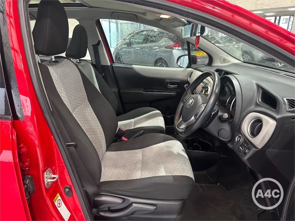 Used Toyota Yaris 2012 for sale - 77507476: Photo 4