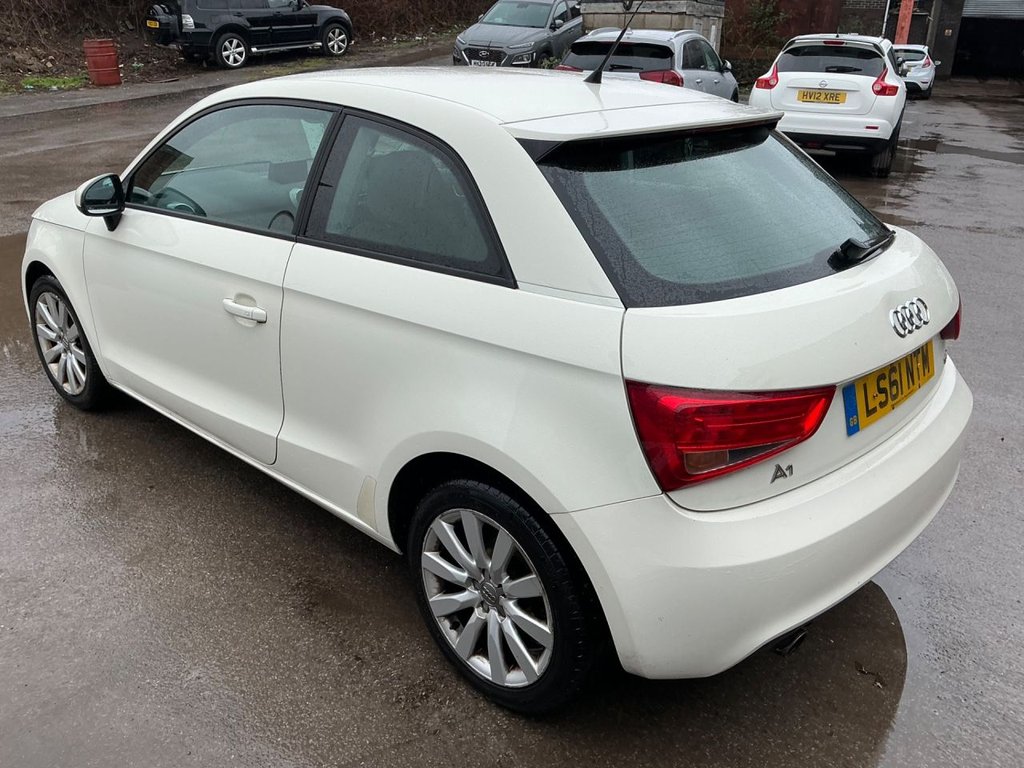 Used Audi A1 2011 for sale - 77507768: Photo 2