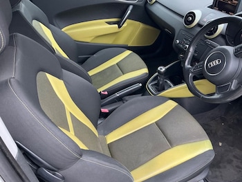 Used Audi A1 2011 for sale - 77507768: Photo