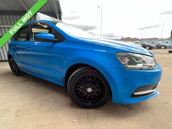 Used Volkswagen Polo 2015 for sale - 79389828: Photo
