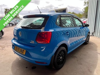 Used Volkswagen Polo 2015 for sale - 79389828: Photo