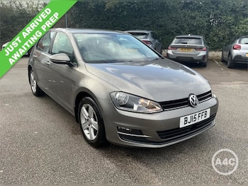 Used Volkswagen Golf 2015 for sale - 77583457: Photo