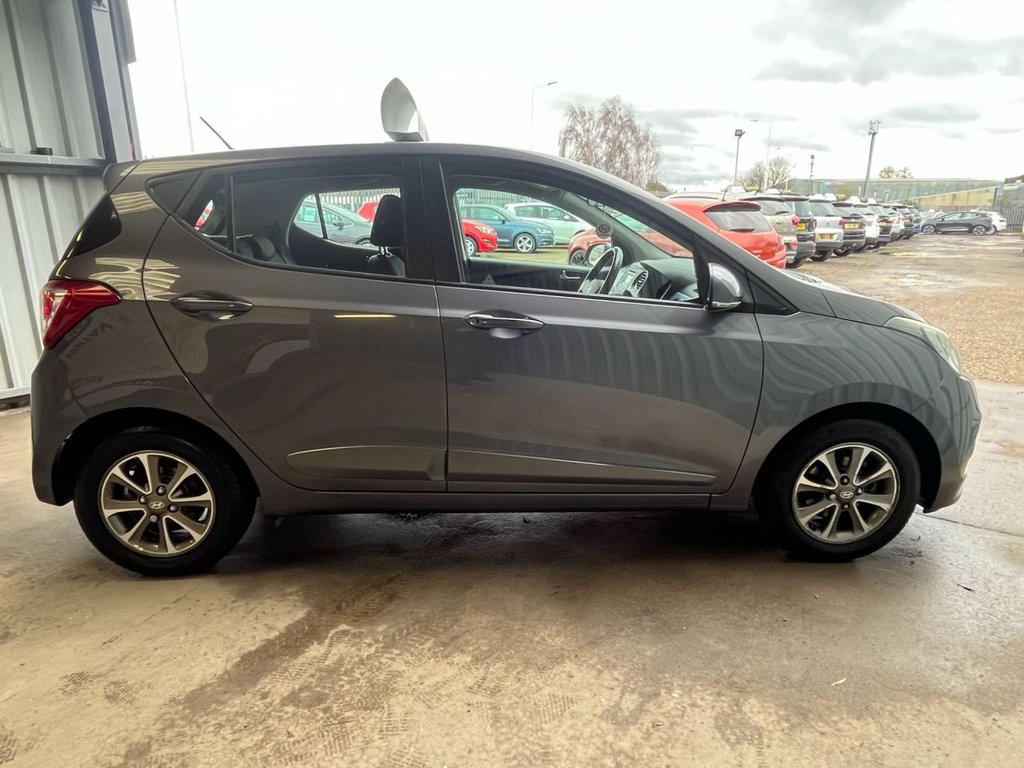 Used Hyundai i10 2014 for sale - 77634558: Photo 8