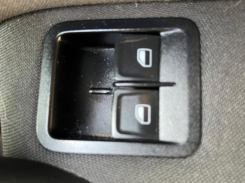 Used Volkswagen Polo 2016 for sale - 77507222: Photo 24