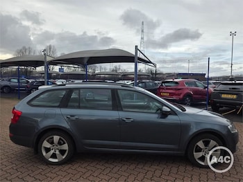 Used Skoda Octavia 2017 for sale - 77547047: Photo