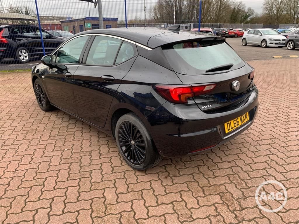 Used Vauxhall Astra 2017 for sale - 77693202: Photo 2