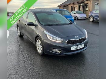 2015 (15) - 1.6 CRDi 2 EcoDynamics 5dr