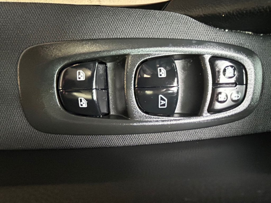 Used Renault Kadjar 2018 for sale - 78017221: Photo 24