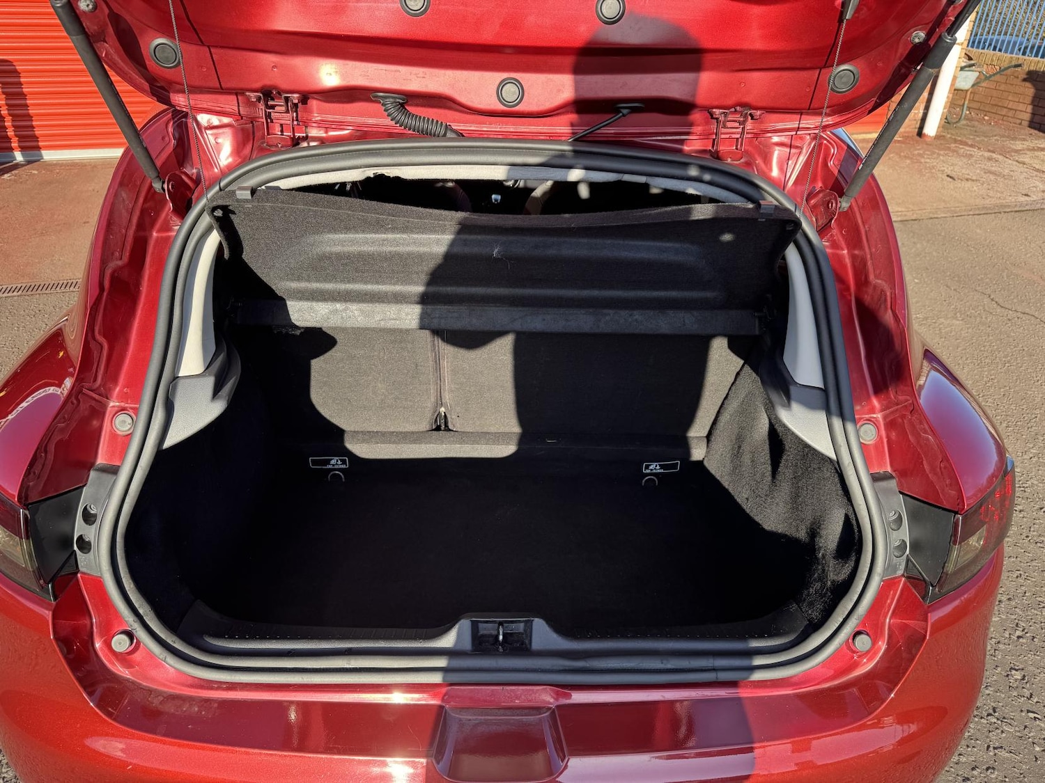 Used Renault Clio 2017 for sale - 77595810: Photo 37