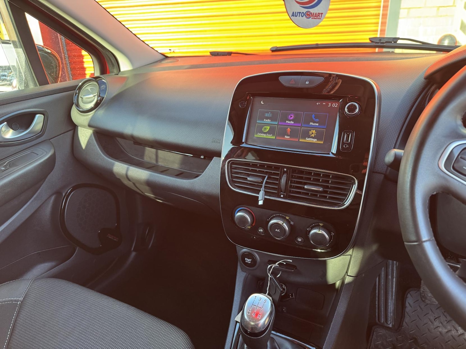 Used Renault Clio 2017 for sale - 77595810: Photo 46