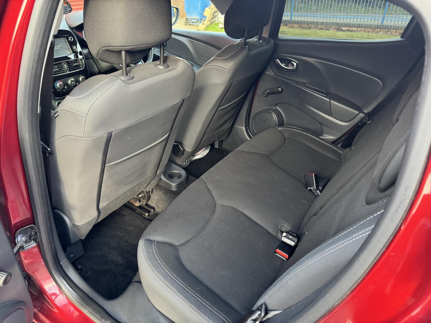 Used Renault Clio 2017 for sale - 78170022: Photo 35