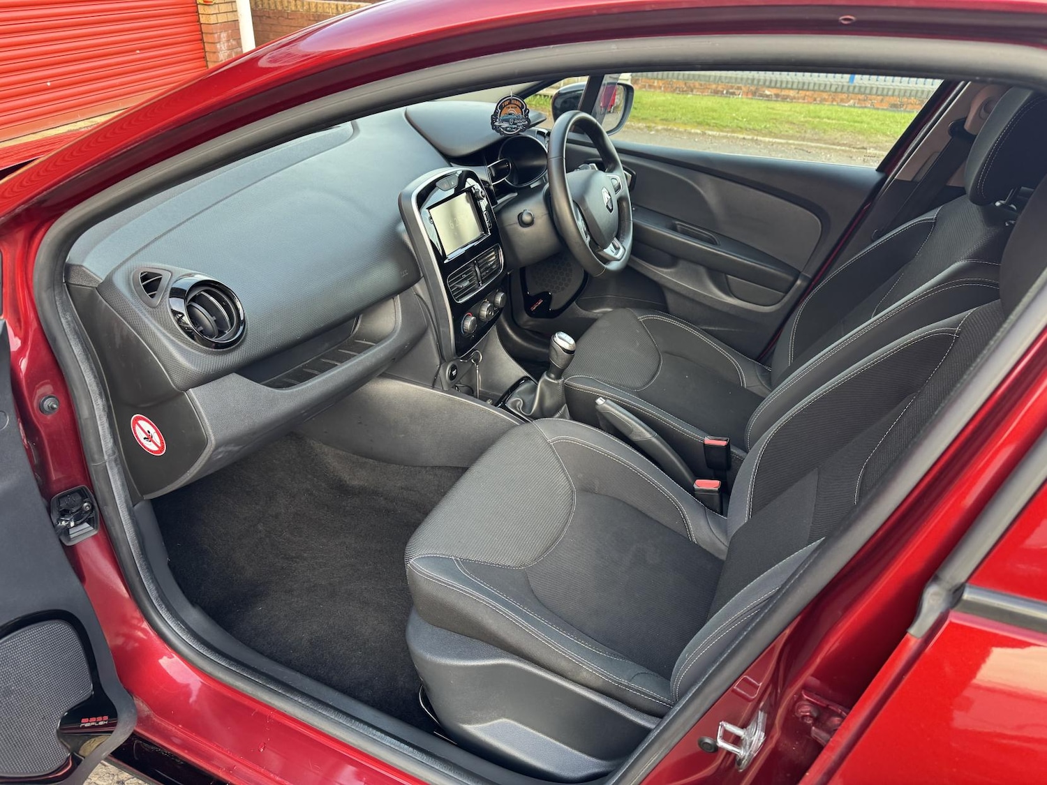 Used Renault Clio 2017 for sale - 78170022: Photo 38