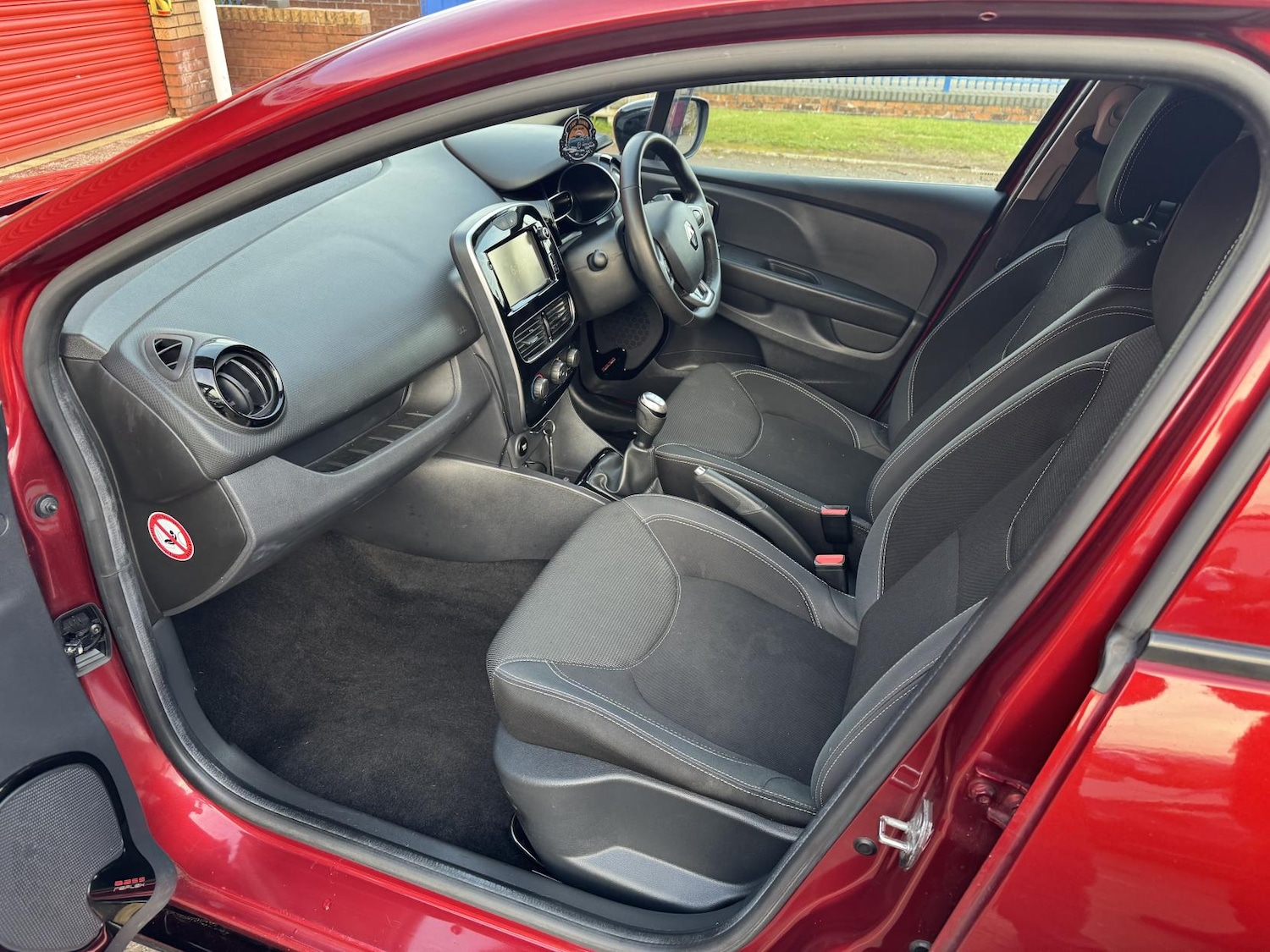 Used Renault Clio 2017 for sale - 78170022: Photo 39