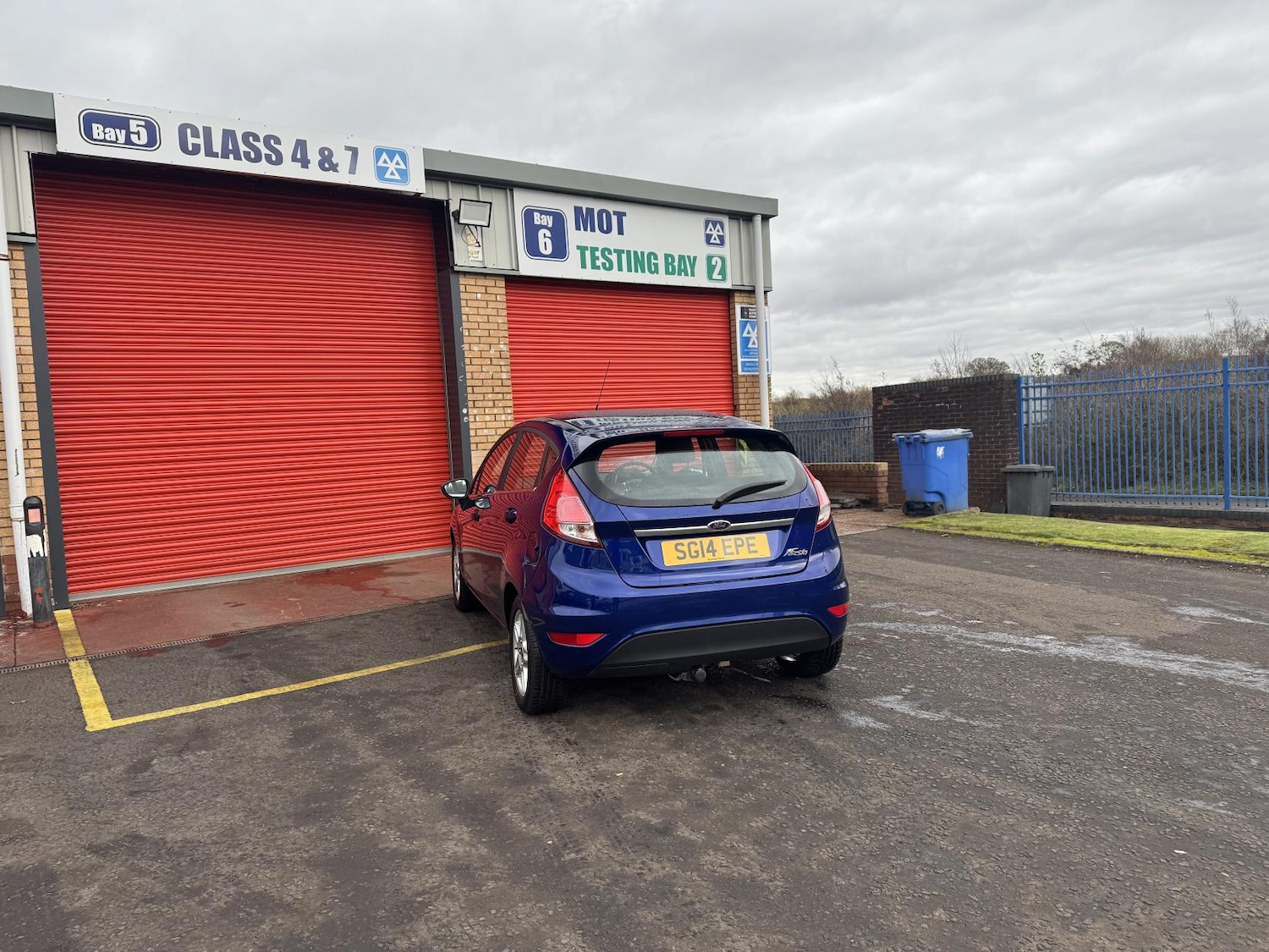 Used Ford Fiesta 2014 for sale - 76662889: Photo 24