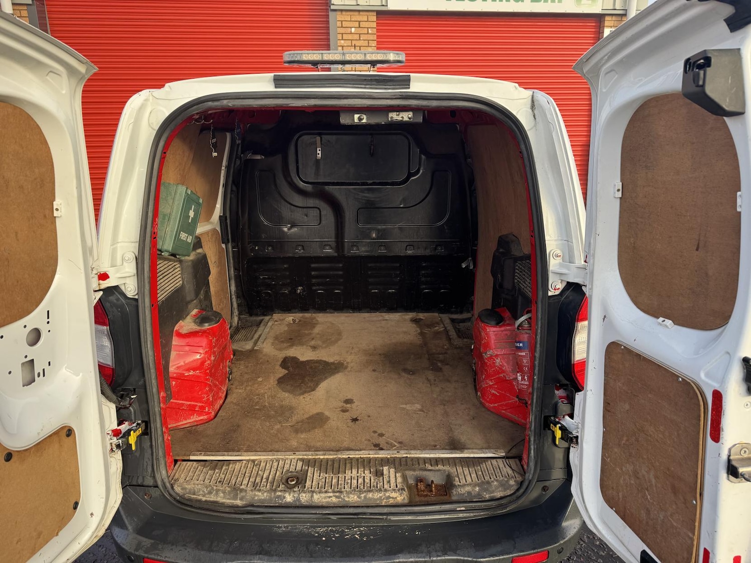 Used Ford Transit Courier 2018 for sale - 76964291: Photo 28