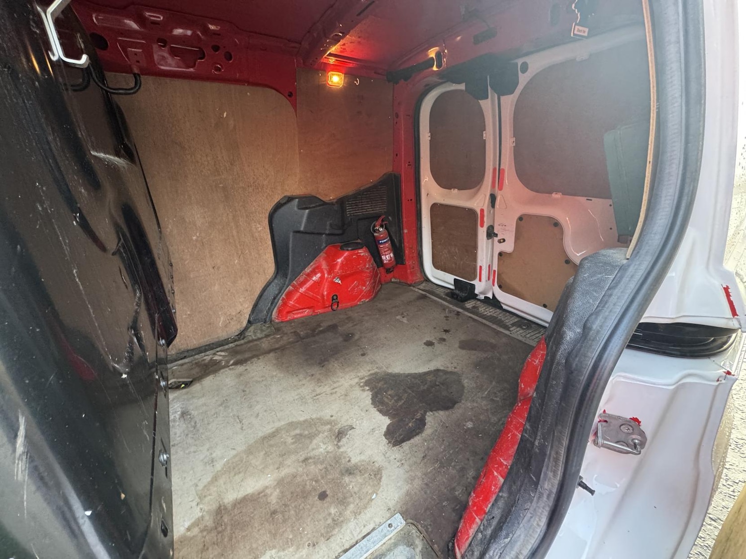 Used Ford Transit Courier 2018 for sale - 76964291: Photo 31