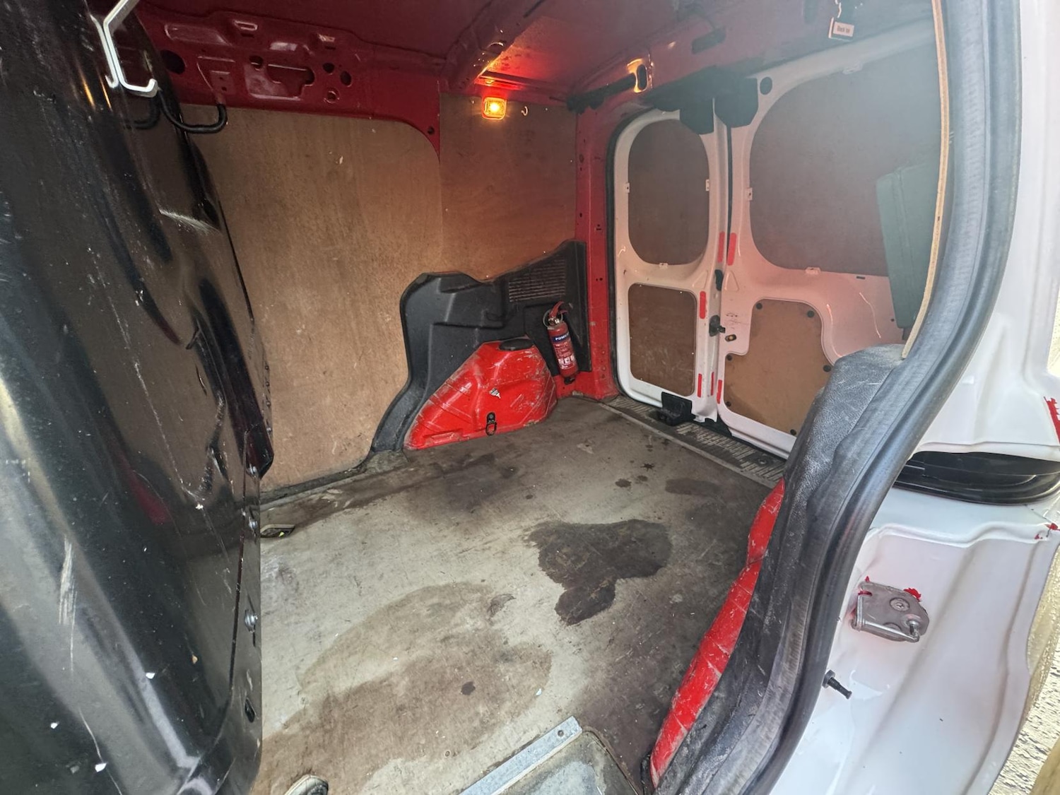 Used Ford Transit Courier 2018 for sale - 76964291: Photo 32