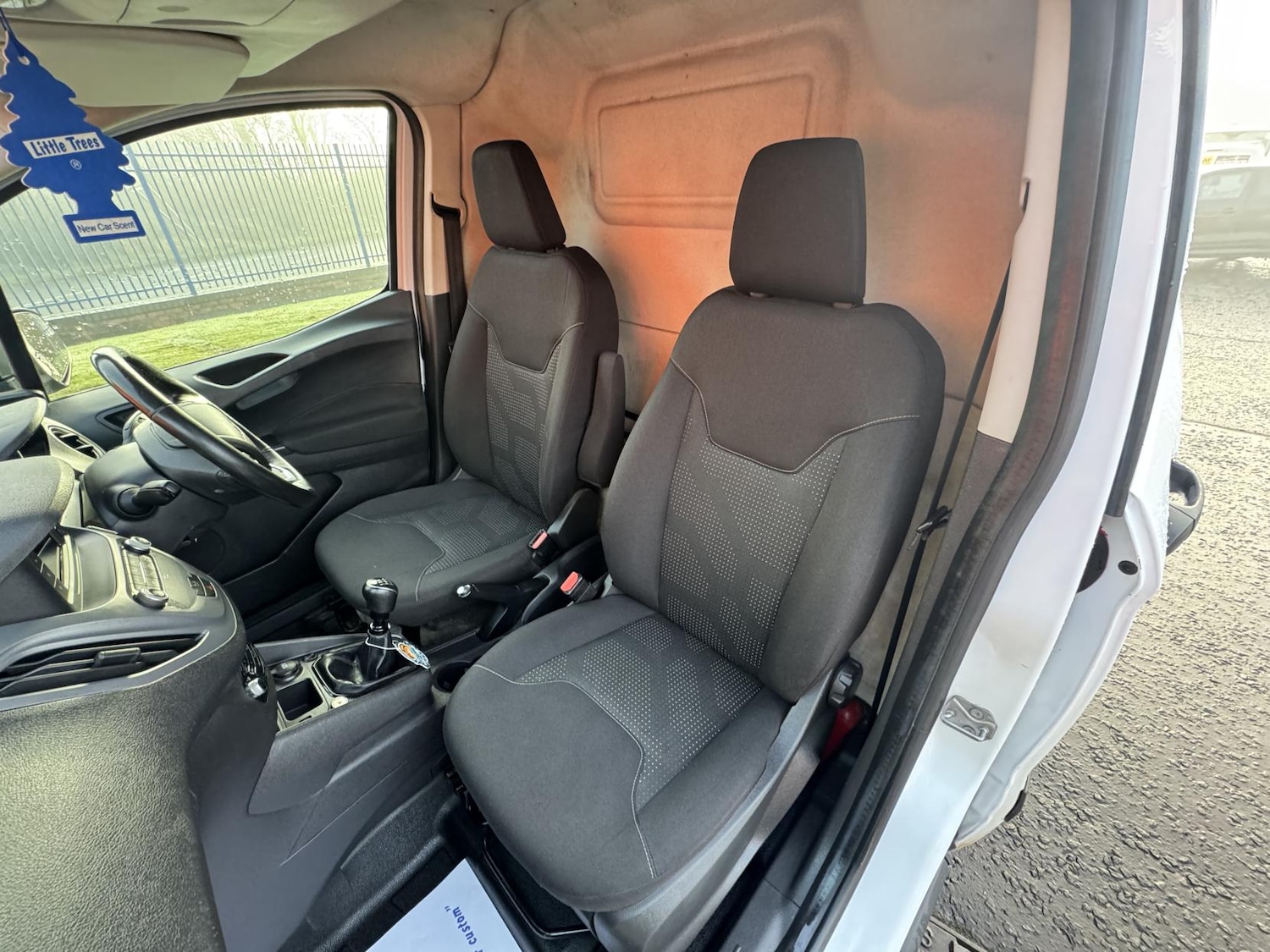 Used Ford Transit Courier 2018 for sale - 76964291: Photo 36
