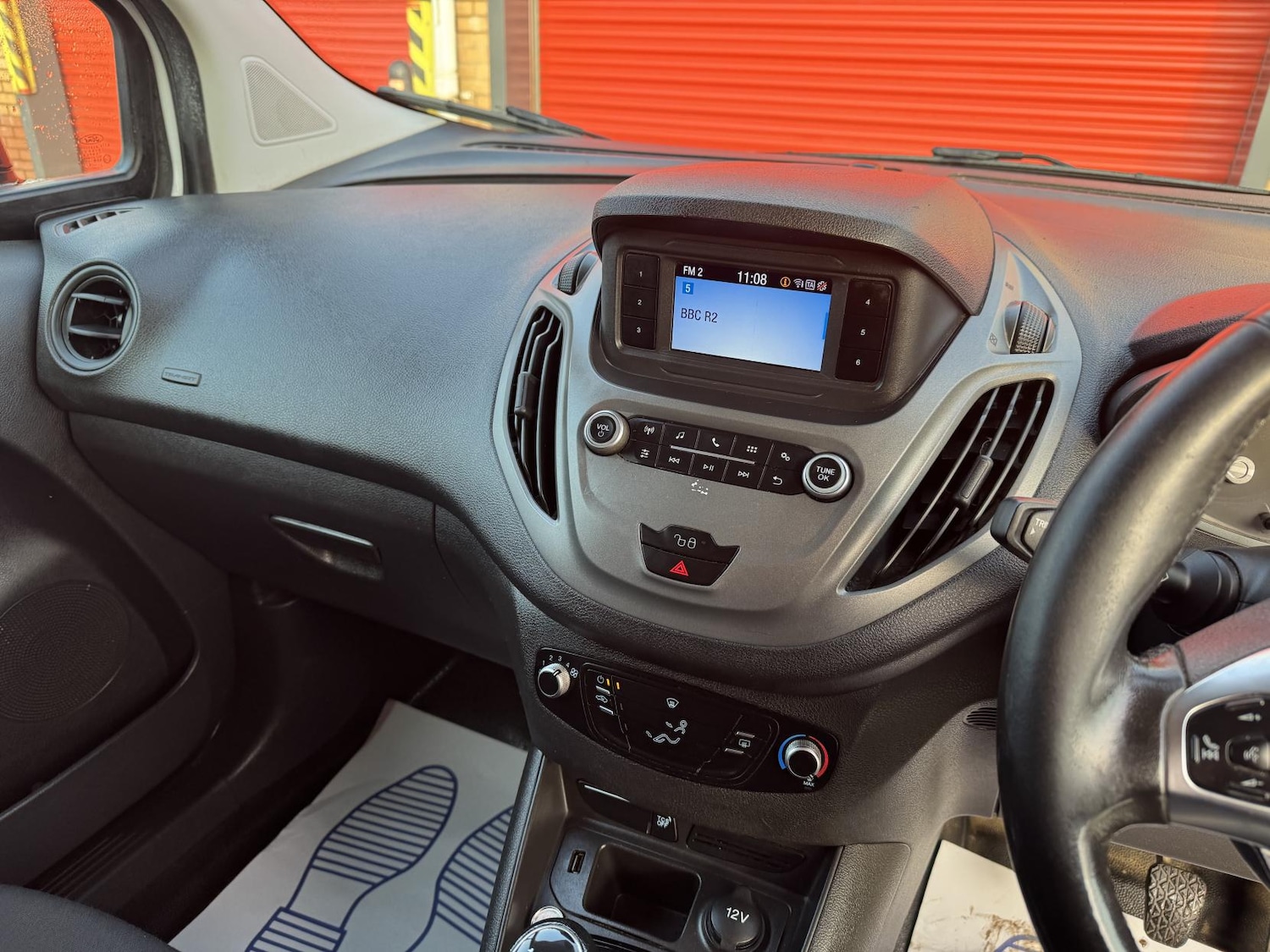 Used Ford Transit Courier 2018 for sale - 76964291: Photo 37