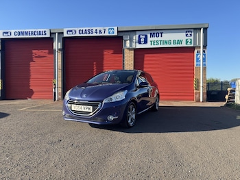 Used Peugeot 208 2014 for sale - 78442804: Photo