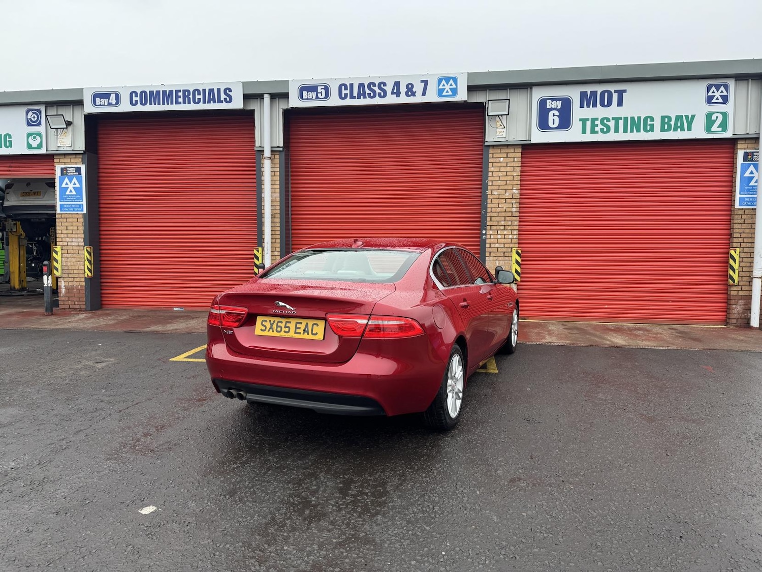 Used Jaguar XE 2015 for sale - 77148157: Photo 13