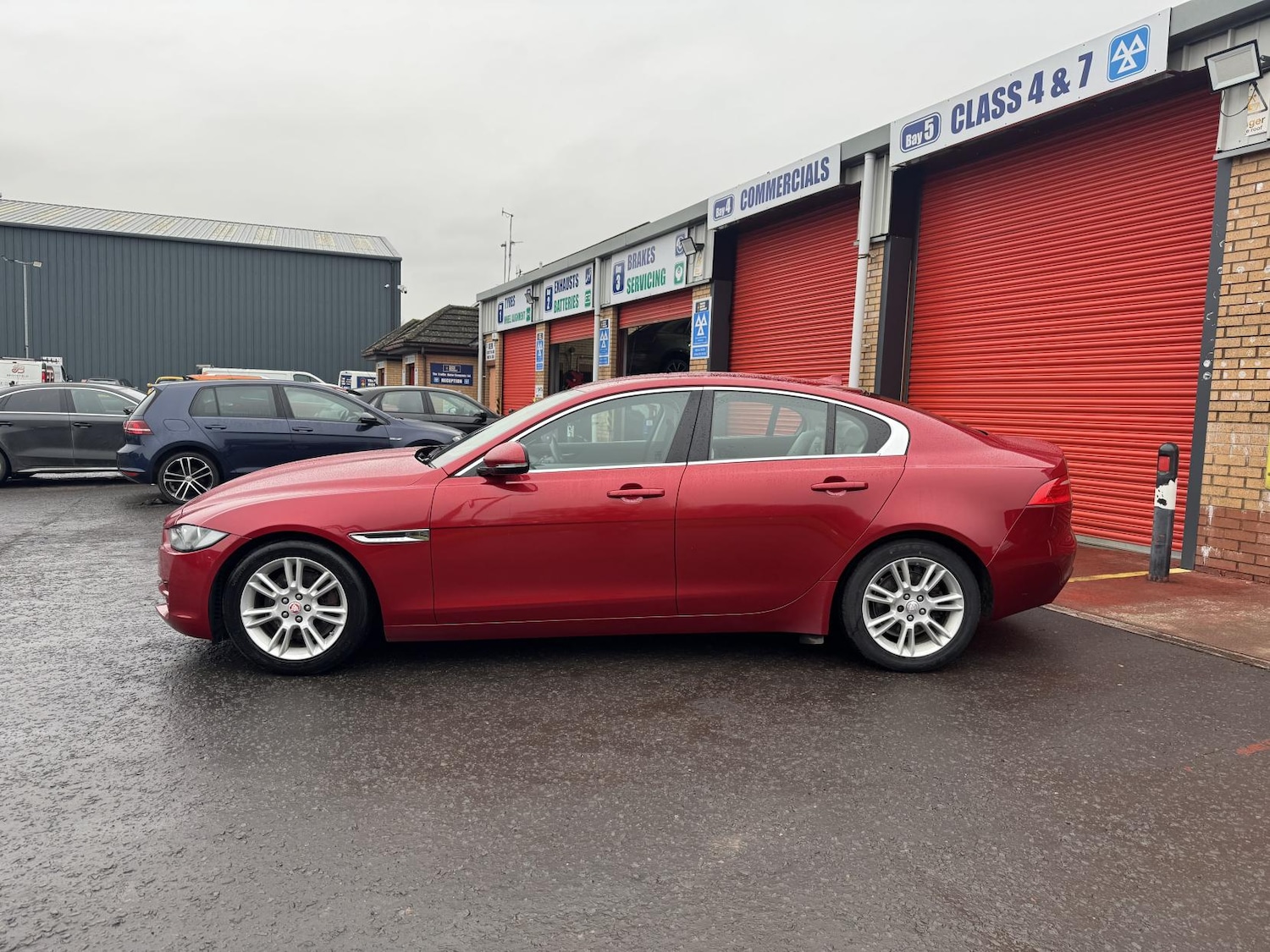Used Jaguar XE 2015 for sale - 77148157: Photo 14