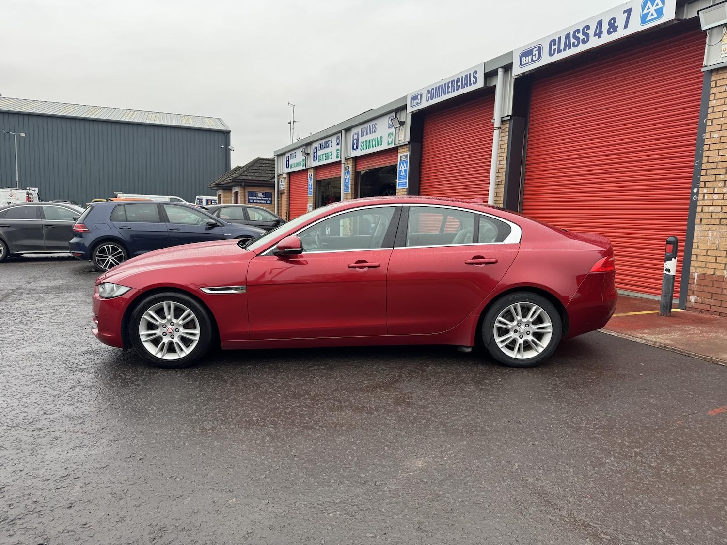 Used Jaguar XE 2015 for sale - 77148157: Photo 16