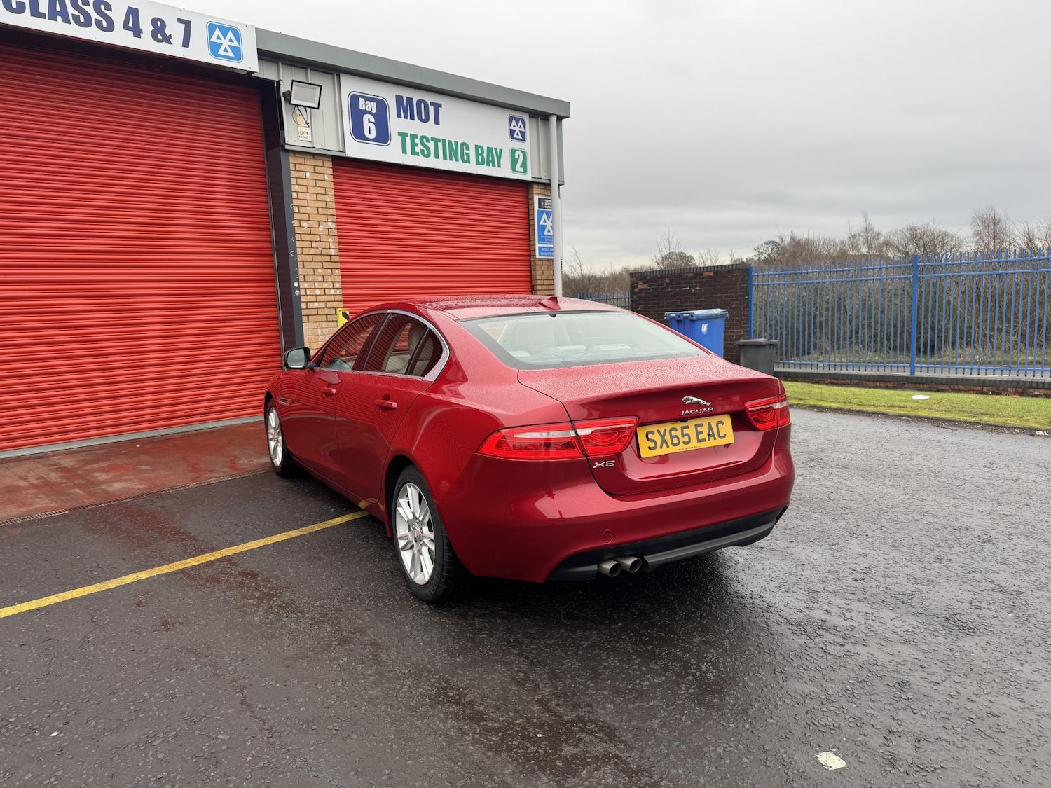 Used Jaguar XE 2015 for sale - 77148157: Photo 21
