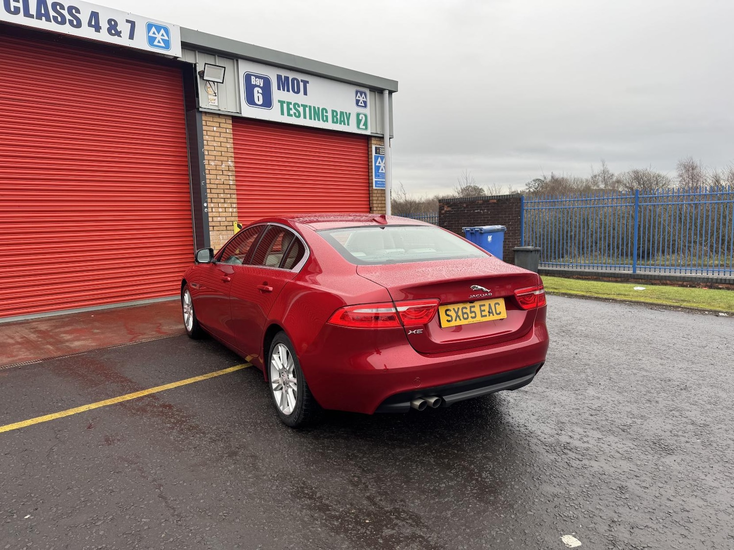 Used Jaguar XE 2015 for sale - 77148157: Photo 25